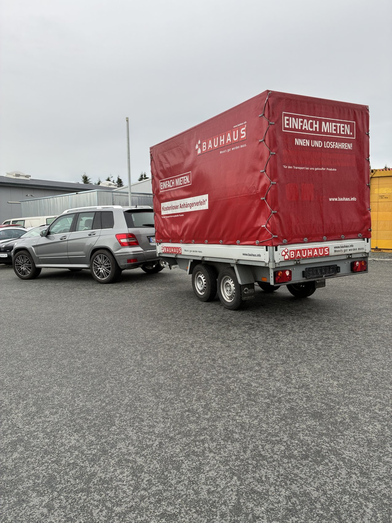 Anhänger Blyss K270 Planenaufbau zGG 2700 Kg (G:300Kg) MwSt Ausweisbar bei EA Automobile Schwalbach