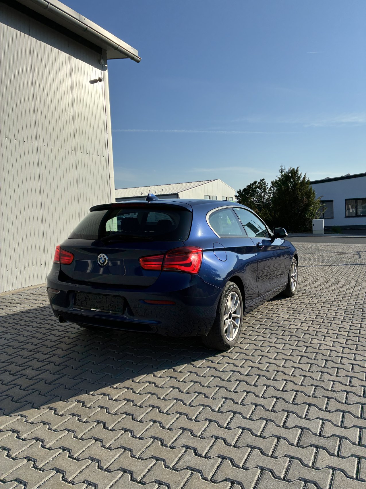 BMW 1er | 1.Hand | Euro 6 | TÜV 09/27 | LED | PDC | Sitzheizung bei EA Automobile Schwalbach