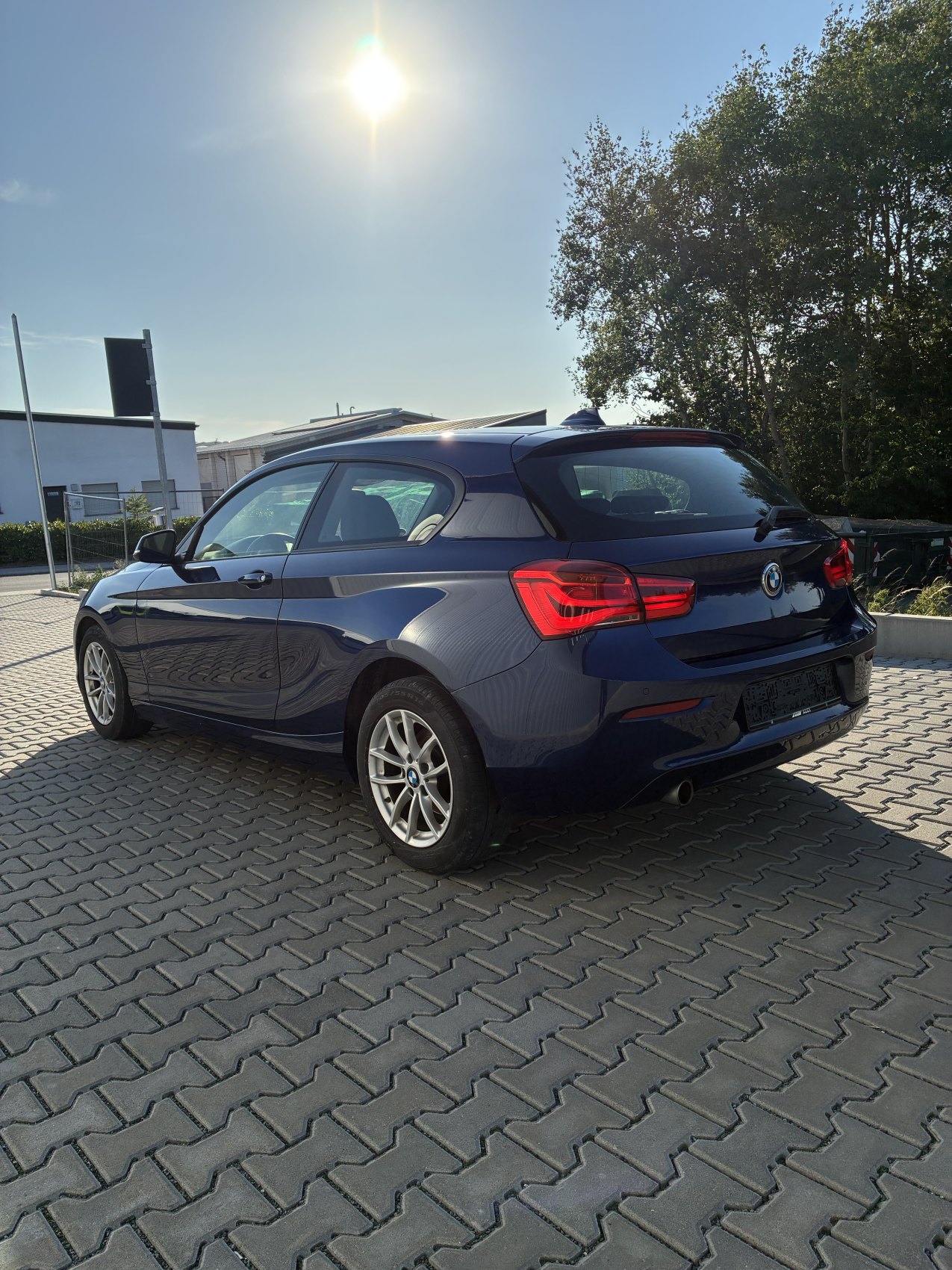 BMW 1er | 1.Hand | Euro 6 | TÜV 09/27 | LED | PDC | Sitzheizung bei EA Automobile Schwalbach