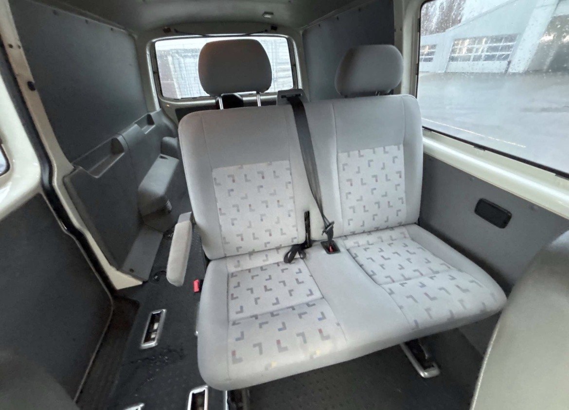 VW Transporter T5 Kombi lang 2.5 TDI | LKW Zulassung | 1. Hand bei EA Automobile Schwalbach