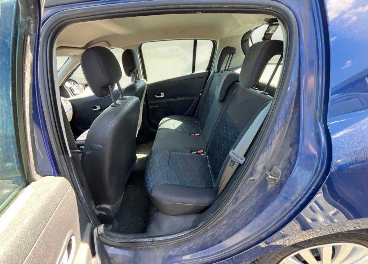 Renault Clio3 1.2 16V Extreme | 1. Hand | Klima | Zahnriemen Neu bei EA Automobile Schwalbach