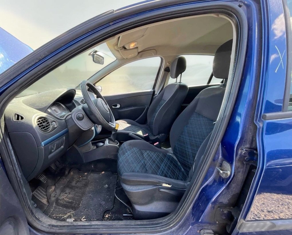 Renault Clio3 1.2 16V Extreme | 1. Hand | Klima | Zahnriemen Neu bei EA Automobile Schwalbach