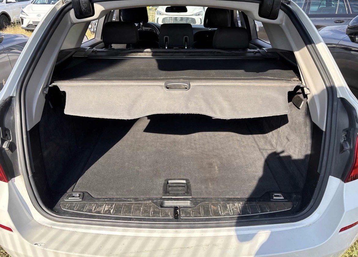 BMW 520d Touring Automatik | Navi | AHK | PDC | TÜV Neu bei EA Automobile Schwalbach