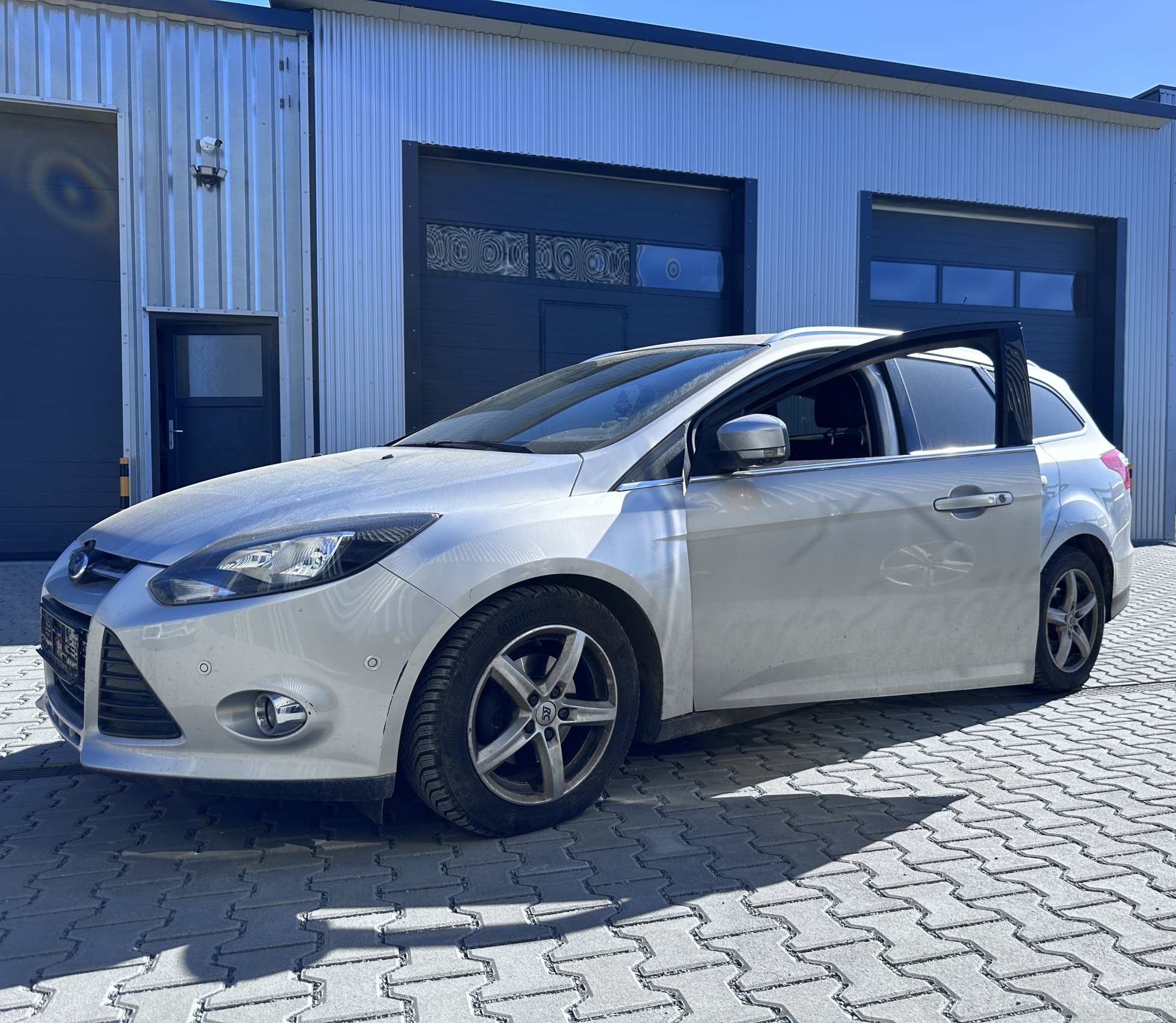 Ford Focus 1.0 EcoBoost SYNC Edition | Zahnriemen NEU | TÜV NEU bei EA Automobile Schwalbach