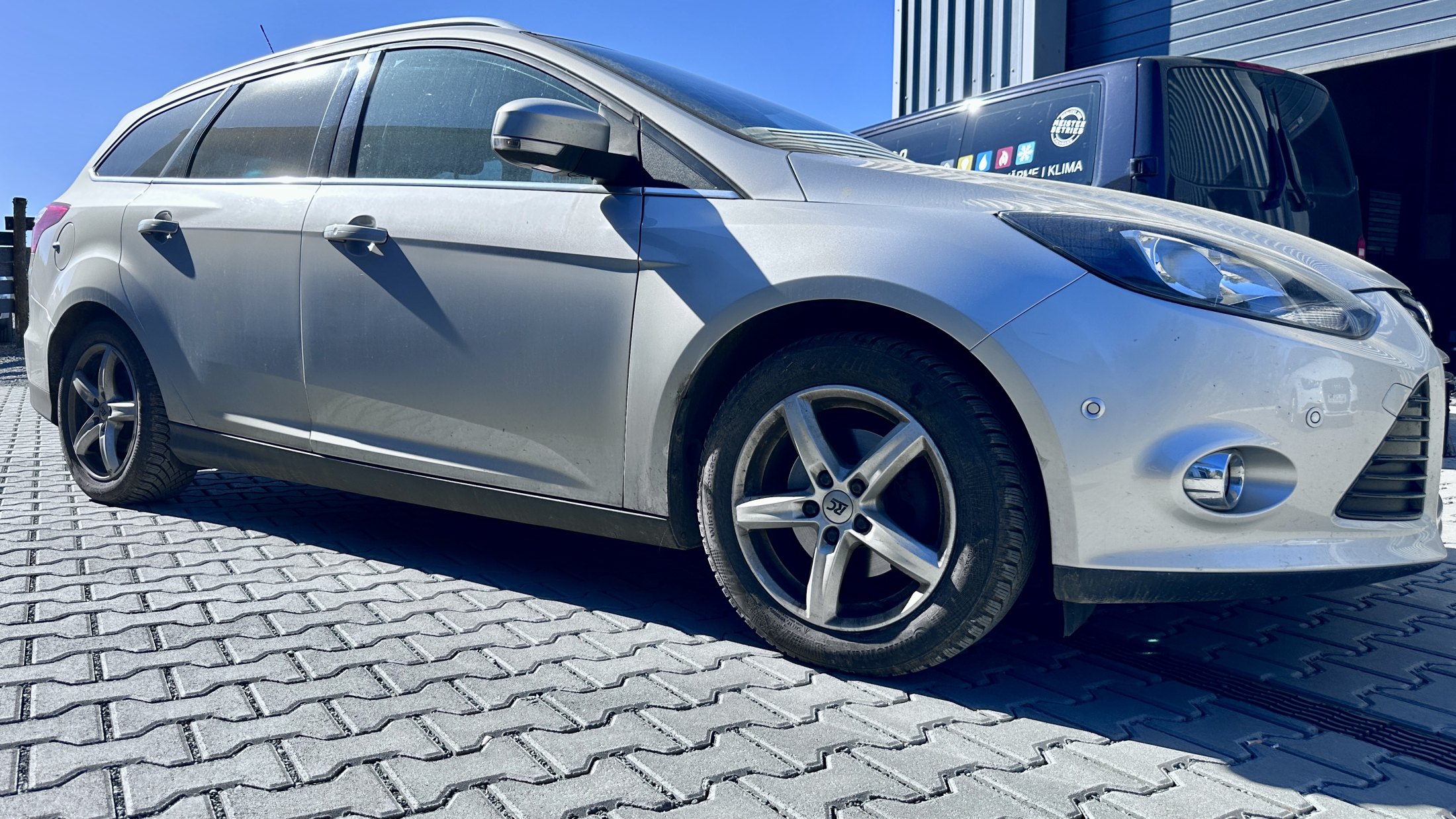 Ford Focus 1.0 EcoBoost SYNC Edition | Zahnriemen NEU | TÜV NEU bei EA Automobile Schwalbach