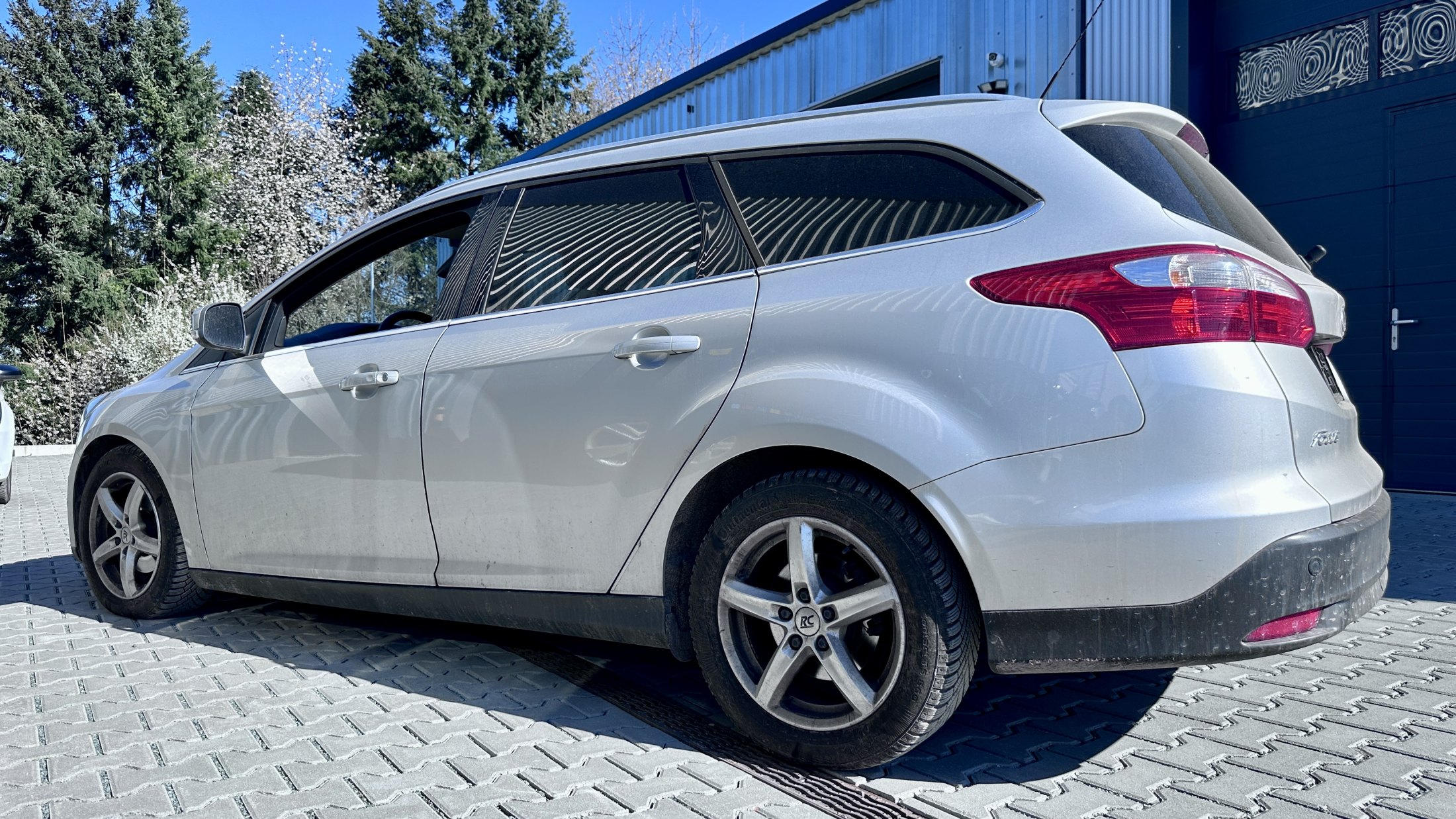 Ford Focus 1.0 EcoBoost SYNC Edition | Zahnriemen NEU | TÜV NEU bei EA Automobile Schwalbach