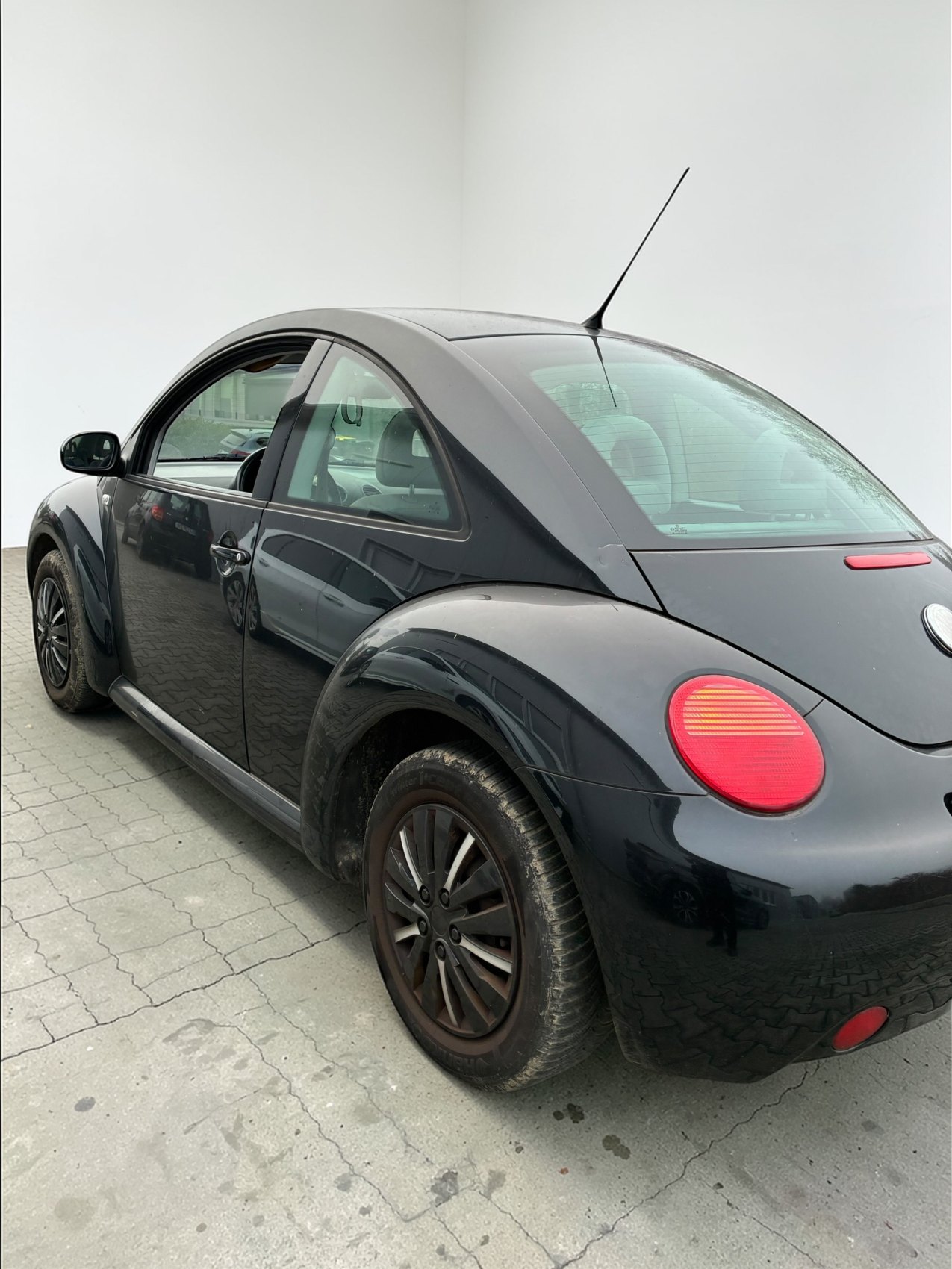 Volkswagen Beetle 1.6 | TÜV bis 02/2027 bei EA Automobile Schwalbach