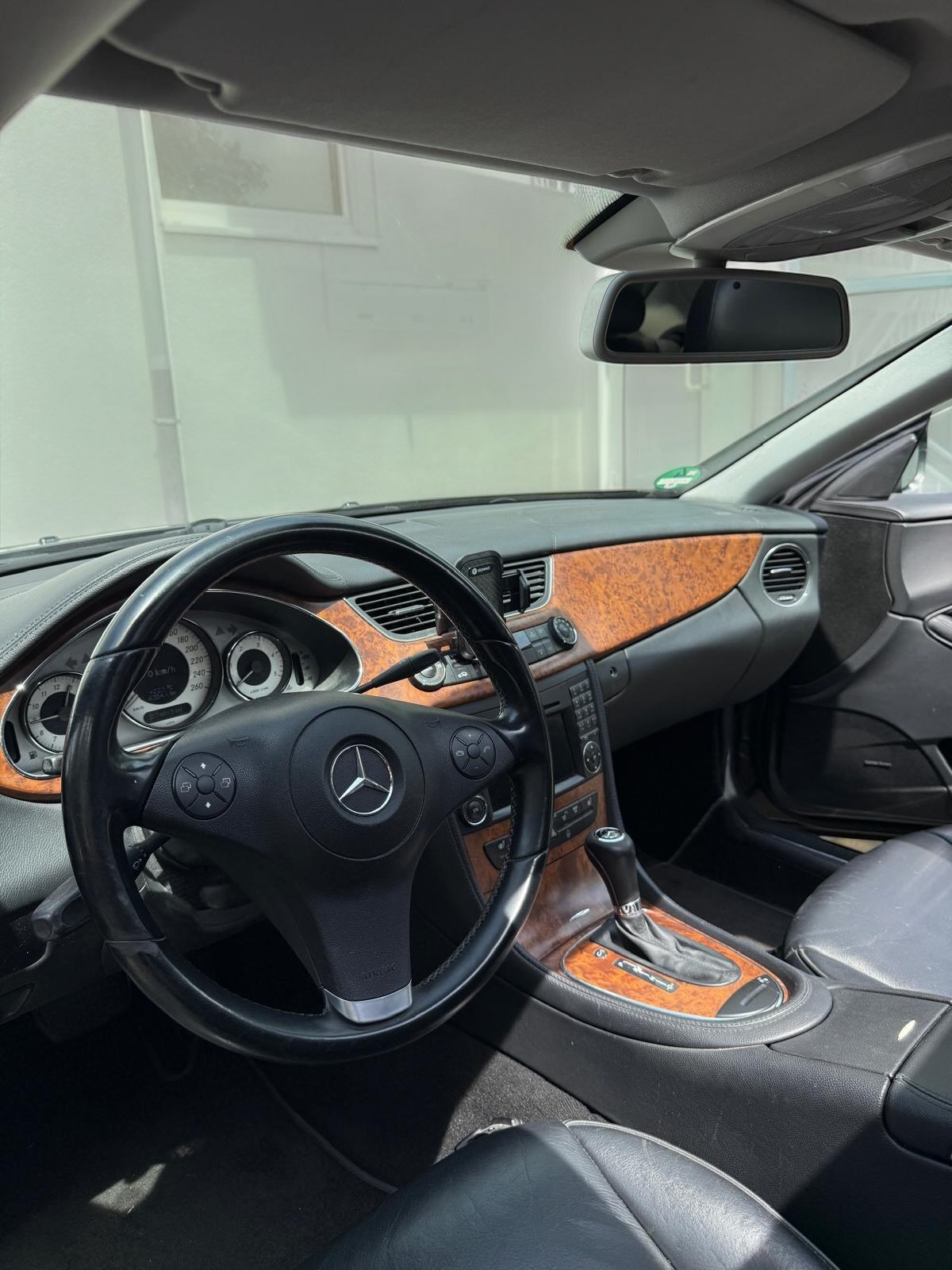 Mercedes Benz CLS 350 CDI bei EA Automobile Schwalbach