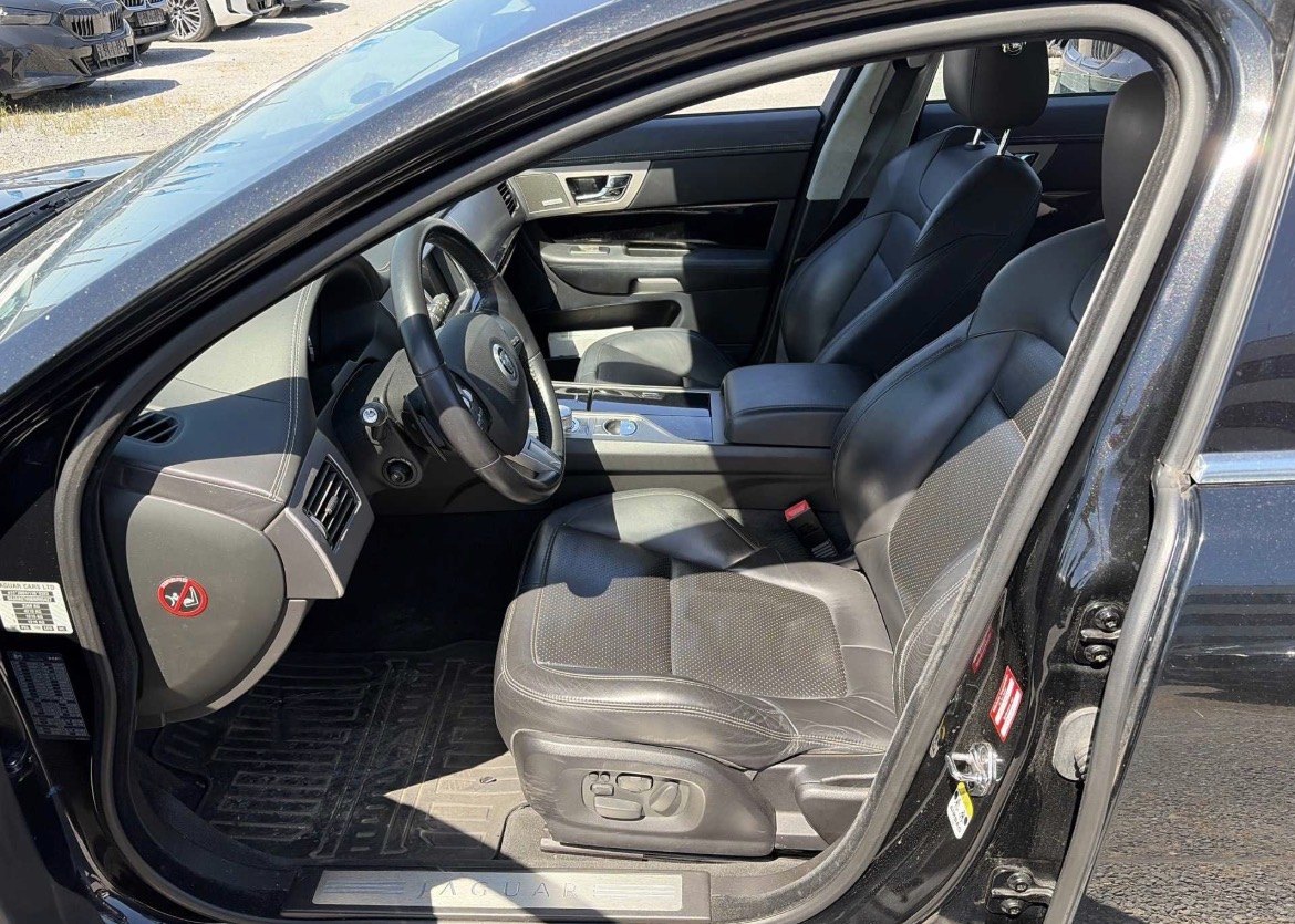 Jaguar XF 3.0 V6 Diesel Grace | Vollausstattung | TÜV 12/27 bei EA Automobile Schwalbach