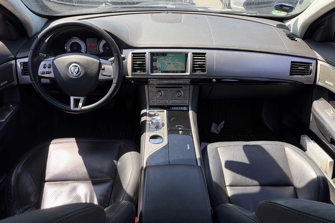 Jaguar XF 3.0 V6 Diesel Grace | Vollausstattung | TÜV 12/27 bei EA Automobile Schwalbach